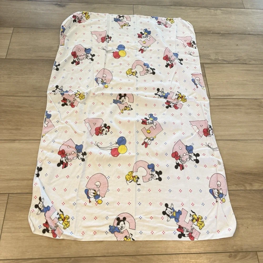 Walt Disney Mickey Minnie Donald 1984 VTG Flannel Receiving Baby Blanket 38